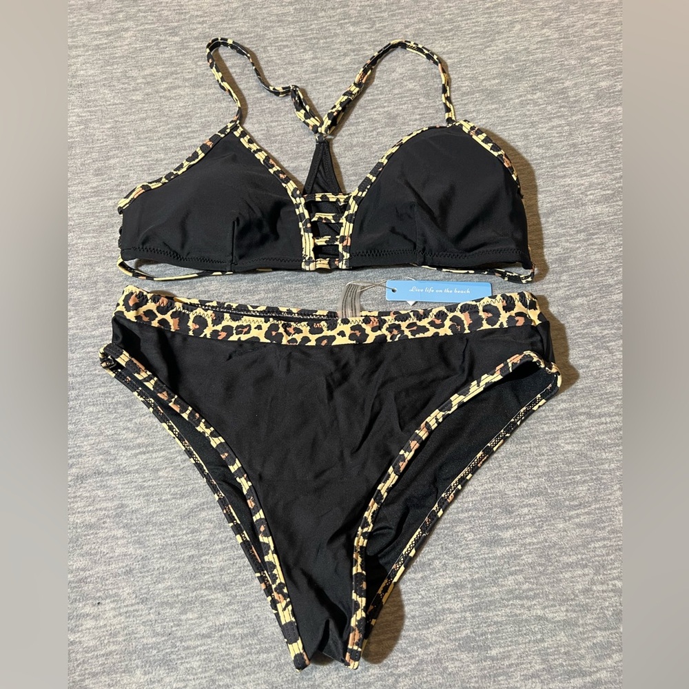 Live Life On The‎ Beach 2 piece bikini women’s M strappy black leopard print new